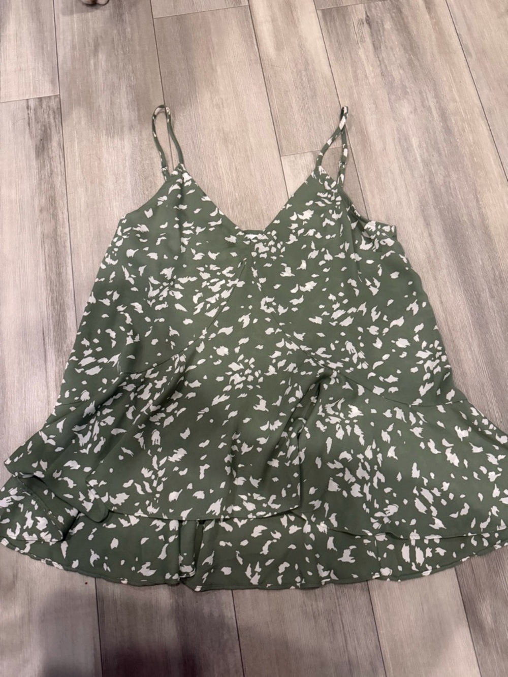 Gilli Olive Green and White Printed V-Neck Cami
